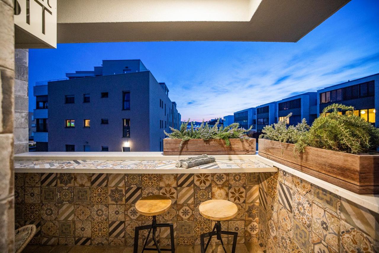 Ika Boutique Luxury Apartments Zadar Exteriör bild