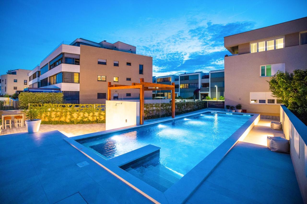 Ika Boutique Luxury Apartments Zadar Exteriör bild